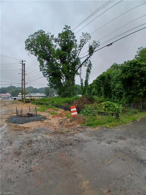 1409 Winston Road Lexington, NC 27295 - Photo 3 of 7