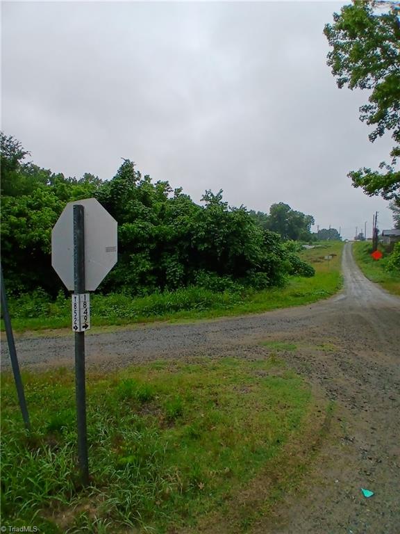 1409 Winston Road Lexington, NC 27295 - Photo 6 of 7