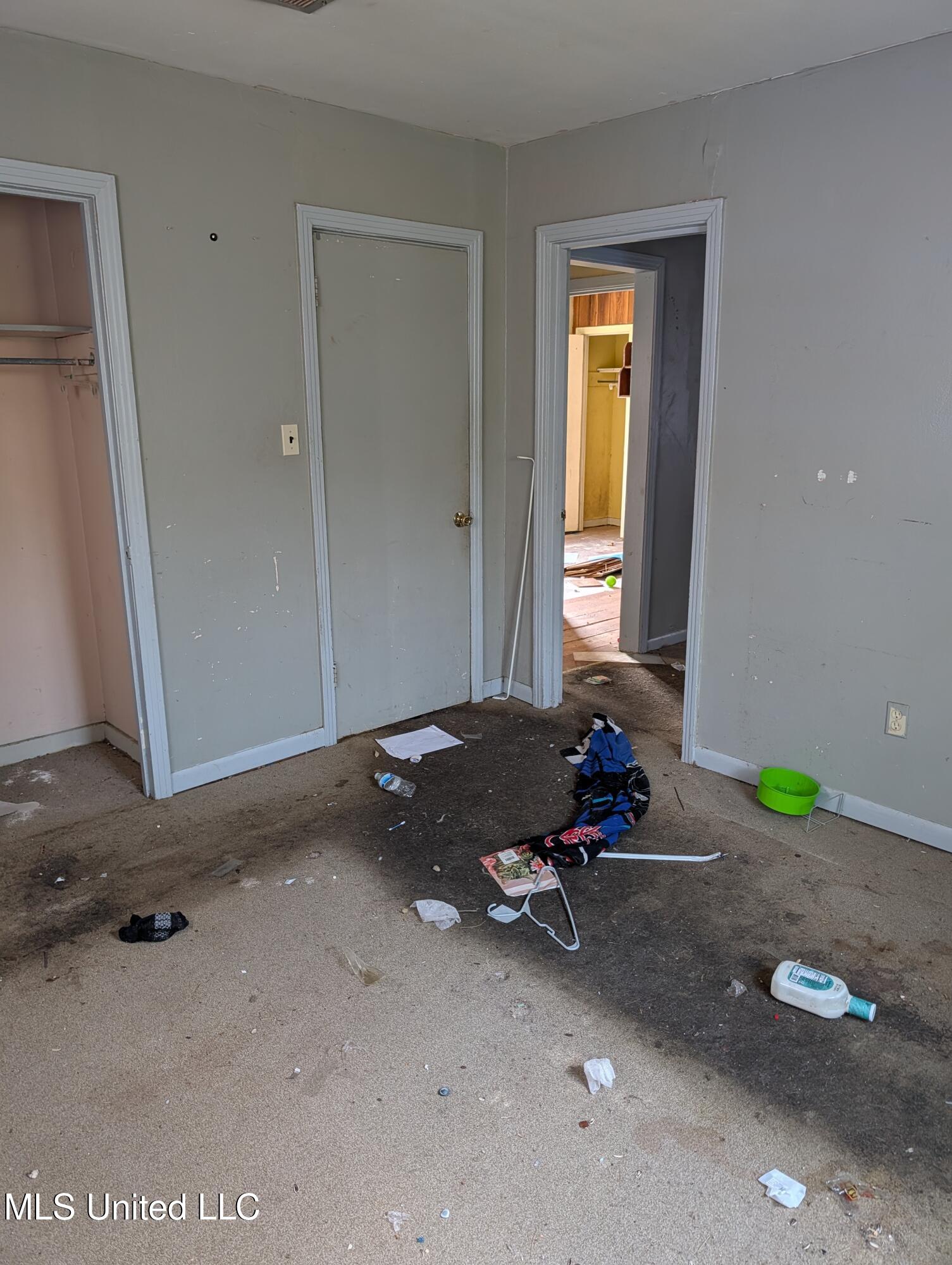 3654 Main Street Jackson, MS 39213 - Photo 5 of 13 PXL_20260130_170525579 Sergio Echavarria