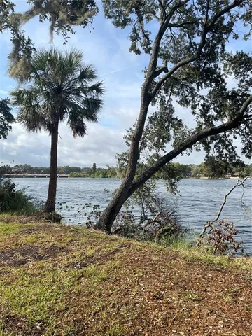 a view of a house with a big yard