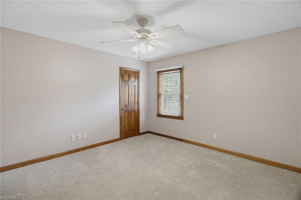 237 Rockford Road Kernersville, NC 27284 - Photo 28 of 42 3rd bed