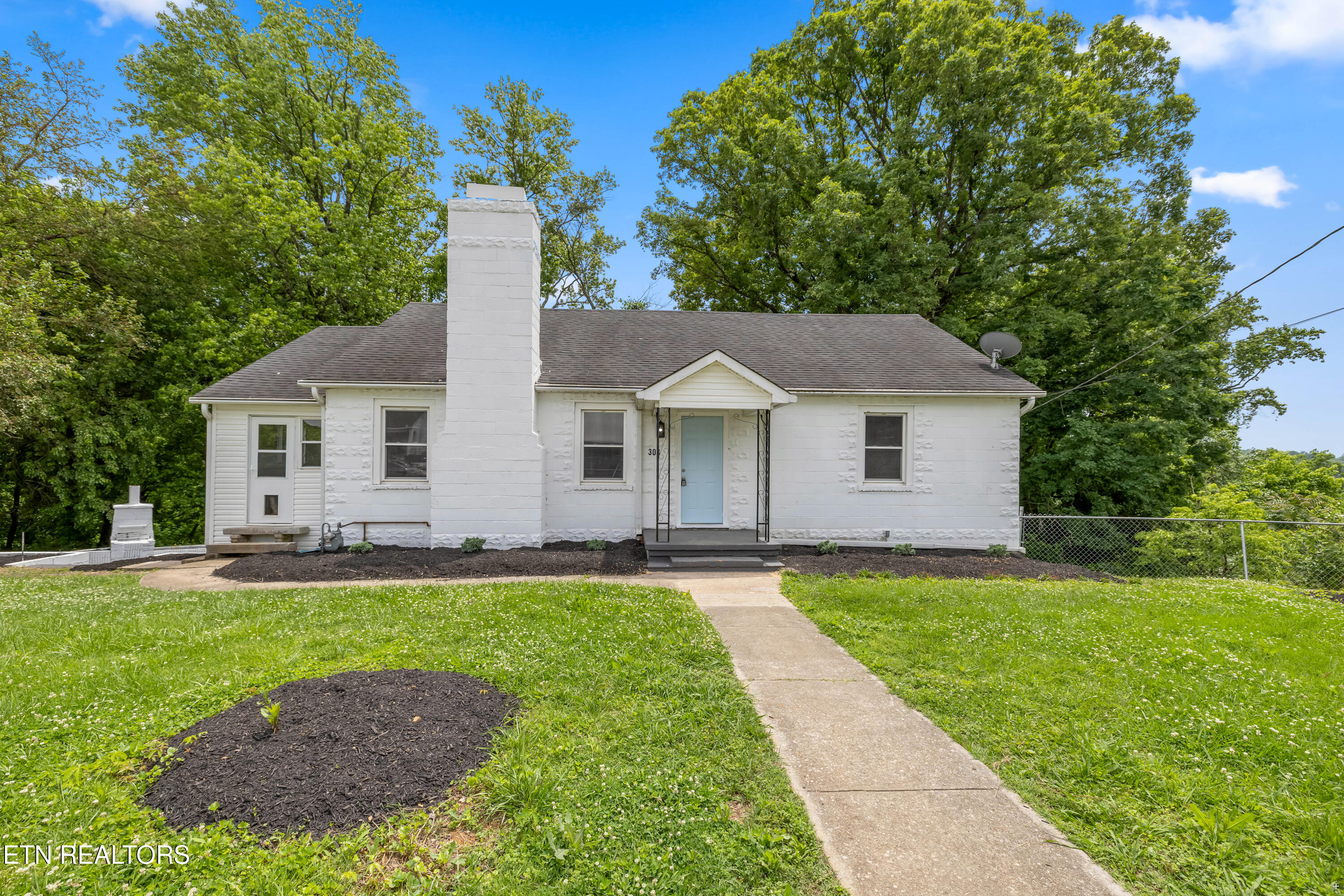 308 Nash Road Knoxville, TN 37914 - Photo 1 of 23 Positive Perceptions-3