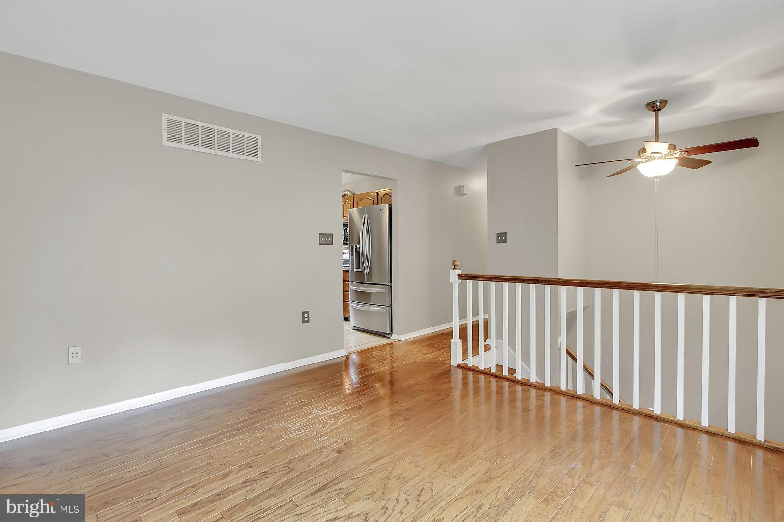 3413 Augusta Road Manchester, MD 21102 - Photo 9 of 25 Living Room
