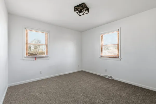 $284,900 | 11622 27th Street West, Milan, IL 61264