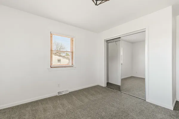 $284,900 | 11622 27th Street West, Milan, IL 61264