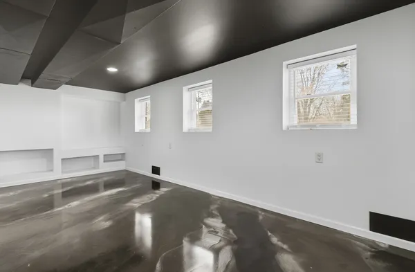 $284,900 | 11622 27th Street West, Milan, IL 61264