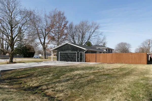 $284,900 | 11622 27th Street West, Milan, IL 61264