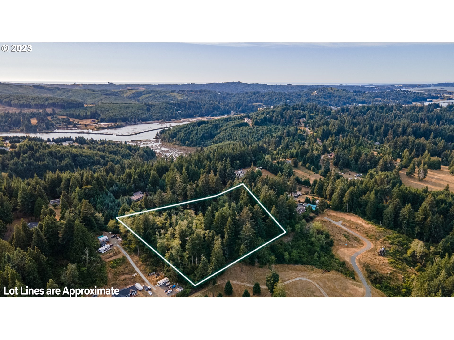 Autumn, Unit 600 Coos Bay, OR 97420 - Photo 16 of 28 Gallery Image 16