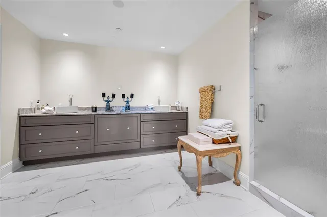 $2,545,000 | 1 Palm Ter. Terrace, Belleair, FL 33756