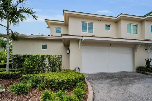 $2,545,000 | 1 Palm Ter. Terrace, Belleair, FL 33756