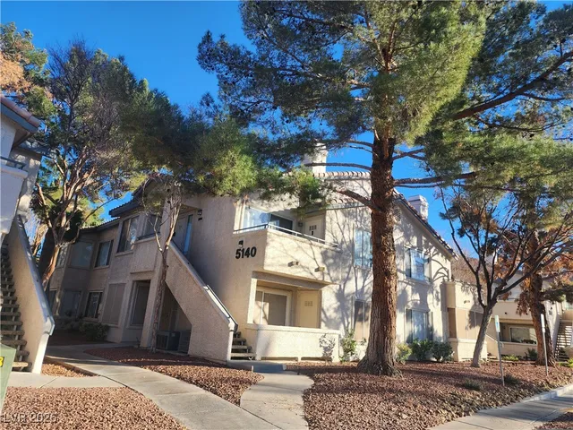 $1,550 | 5140 Mandalay Springs Drive, Unit 104, Las Vegas, NV 89120
