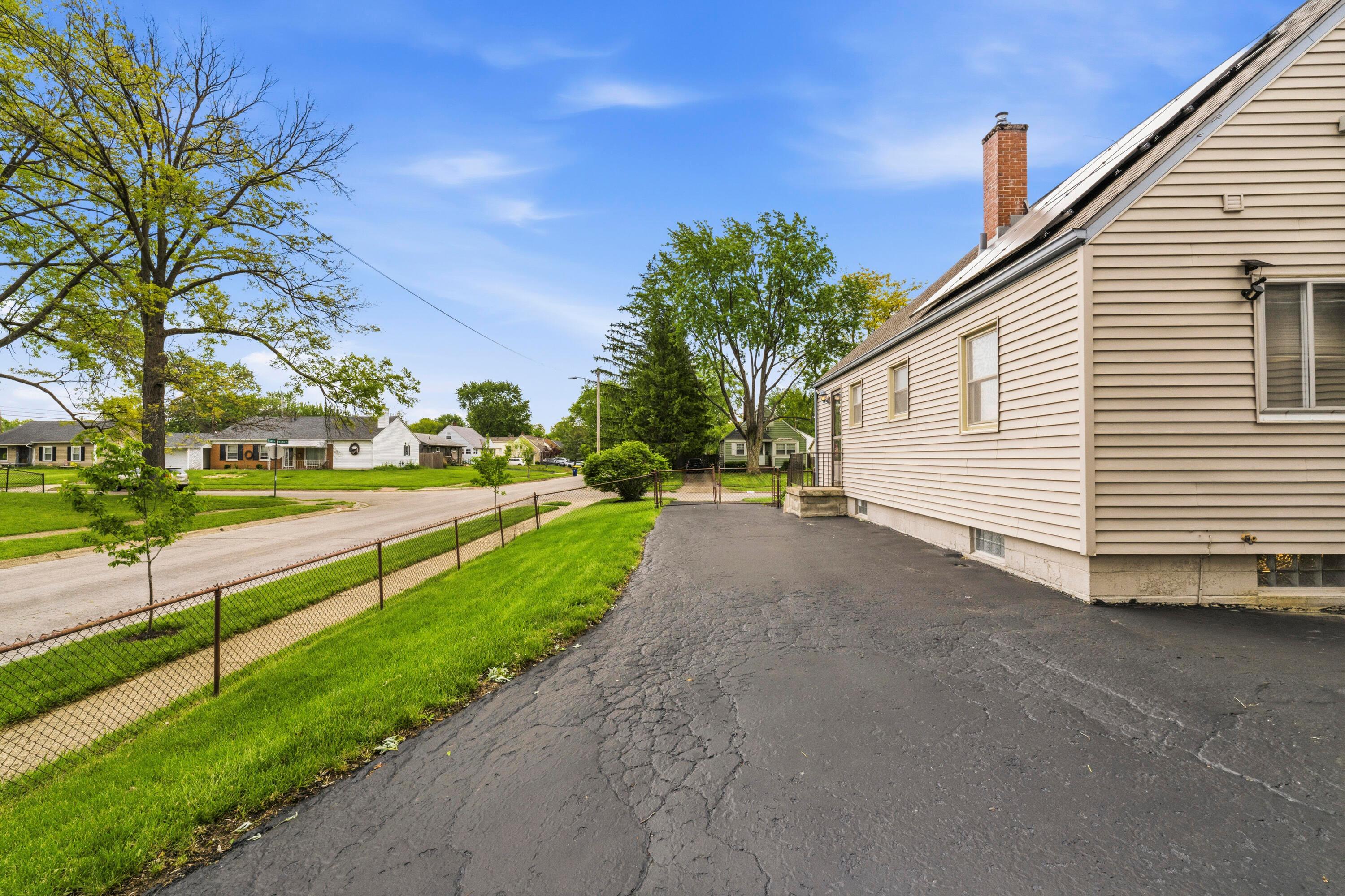 4281 Blythe Road Columbus, OH 43224 - Photo 39 of 57 Gallery Image 39