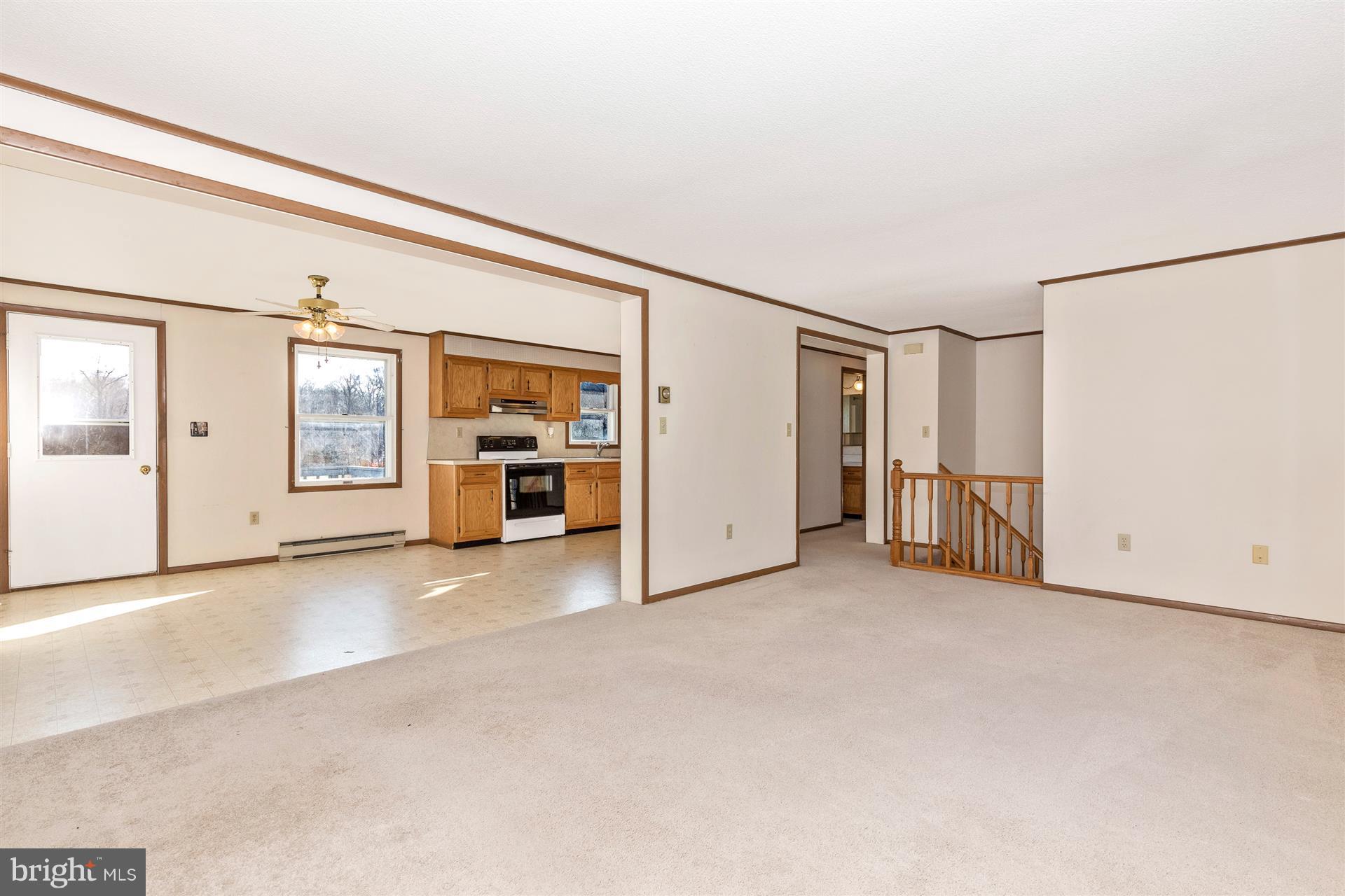 59 East Moser Road Thurmont, MD 21788 - Photo 7 of 30 Living Room