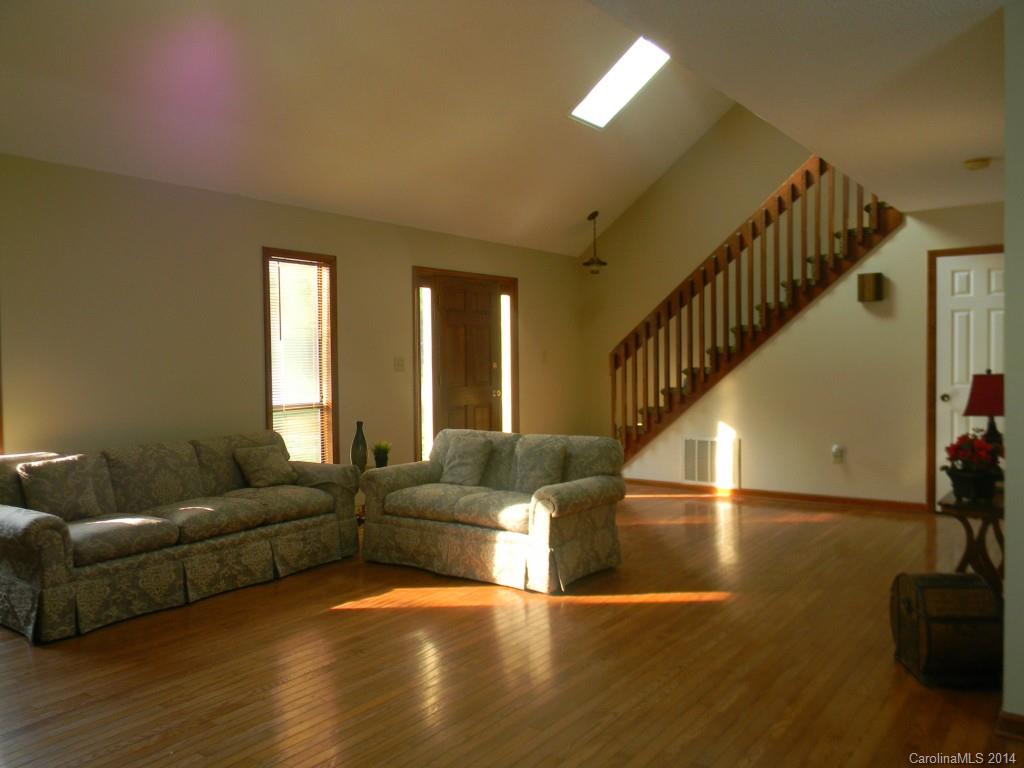 337 Gaither Road, Unit 7 Belmont, NC 28012 - Photo 3 of 19 Gallery Image 3
