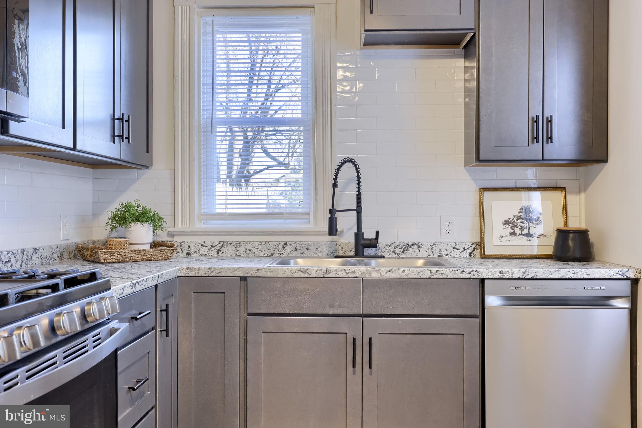 640 Hebrank Street Lancaster, PA 17603 - Photo 17 of 35