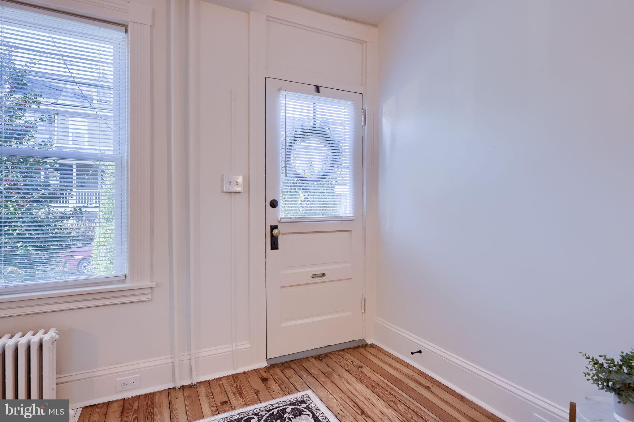 640 Hebrank Street Lancaster, PA 17603 - Photo 9 of 35