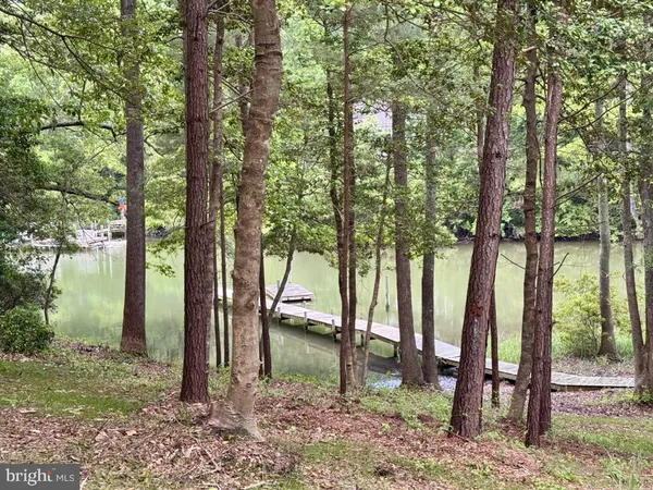 $219,000 | 0 James Wharf Road, White Stone, VA 22578