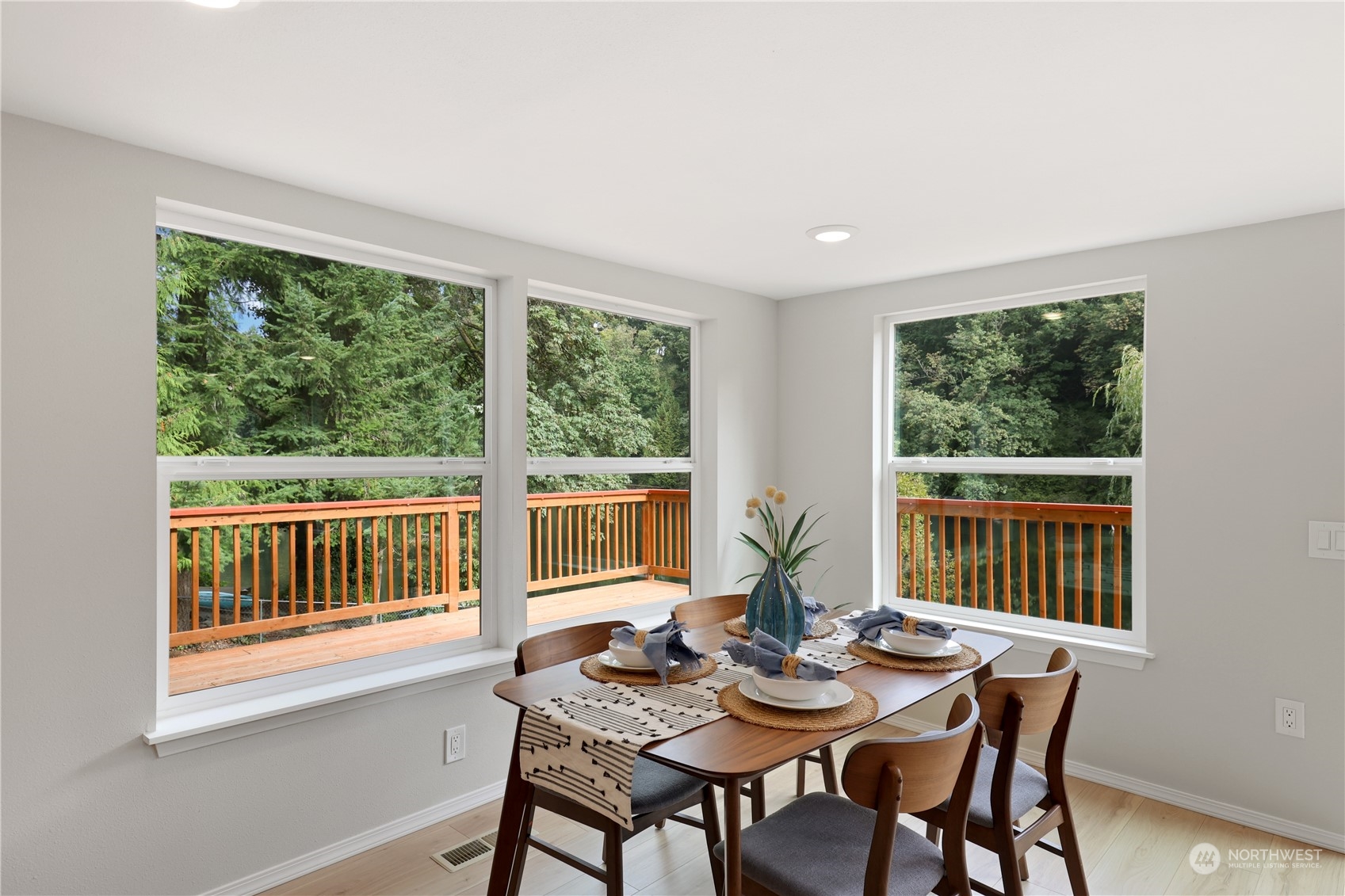 26412 Lake Fenwick Road South Kent, WA 98032 - Photo 9 of 40 Gallery Image 9