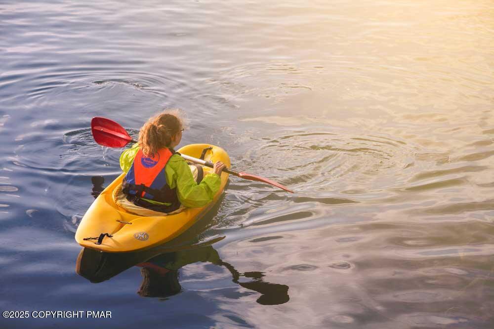 251 Bellingham Drive Bushkill, PA 18324 - Photo 46 of 53 kayak-mill-pond