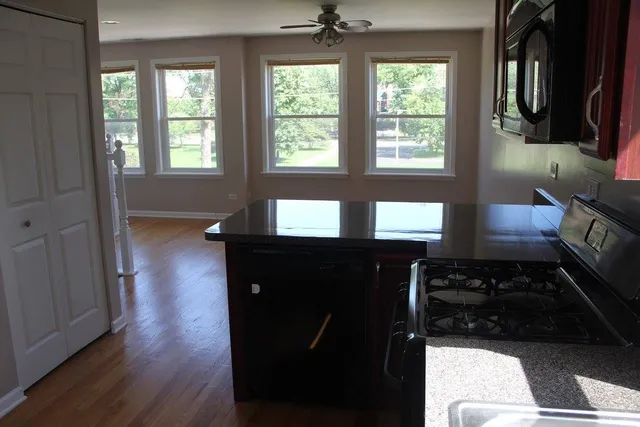 $584,900 | 440 North Monticello Avenue, Chicago, IL 60624