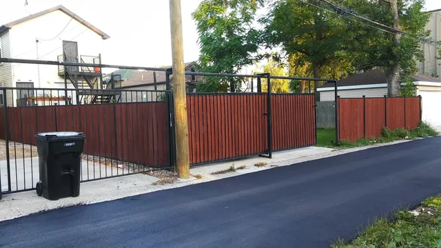 $584,900 | 440 North Monticello Avenue, Chicago, IL 60624