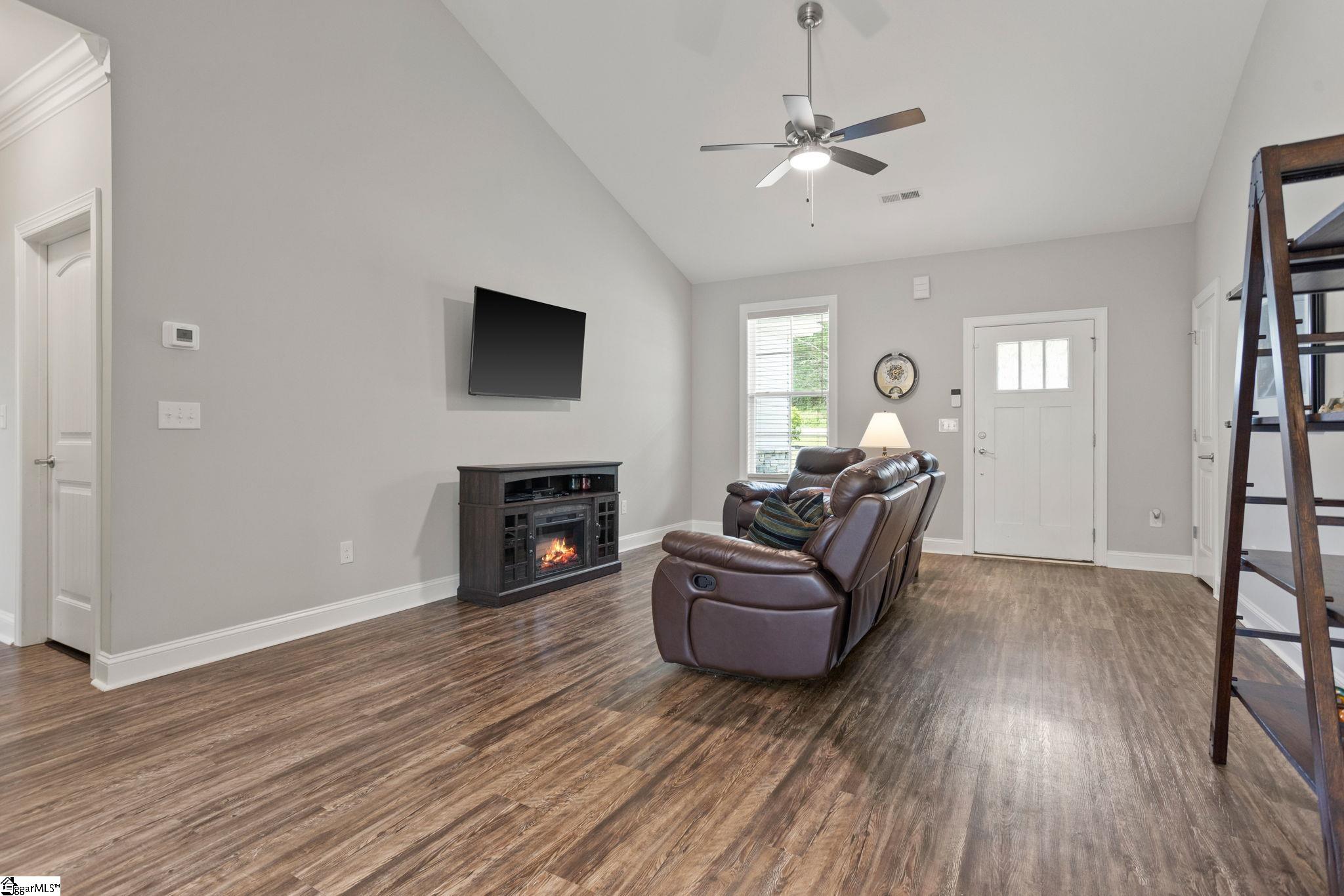 723 Mile Creek Road Pickens, SC 29671 - Photo 8 of 41 Gallery Image 8