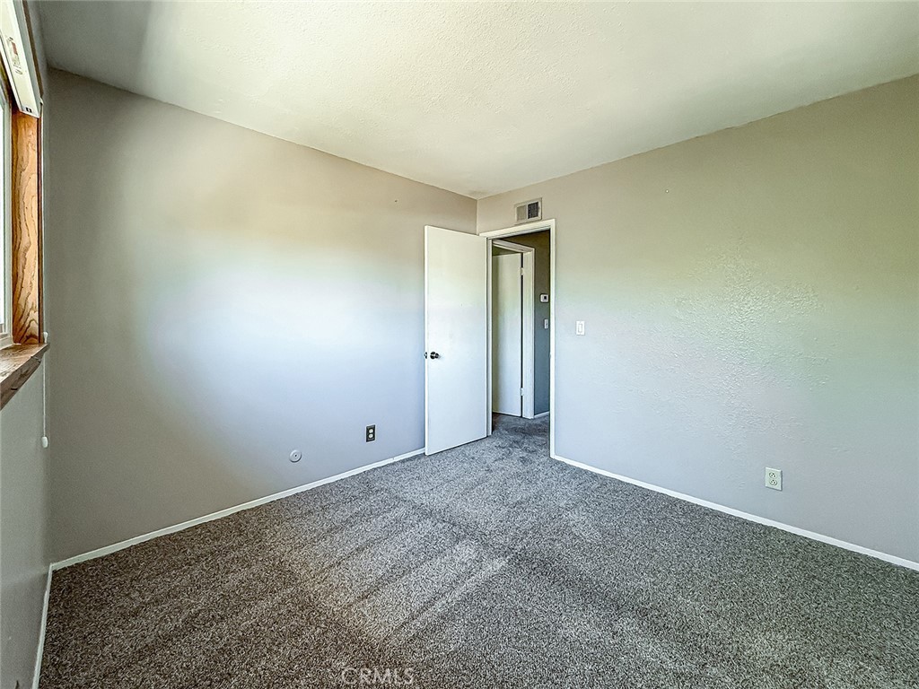 2235 Burnside Street Simi Valley, CA 93065 - Photo 36 of 71 an empty room with a natural light