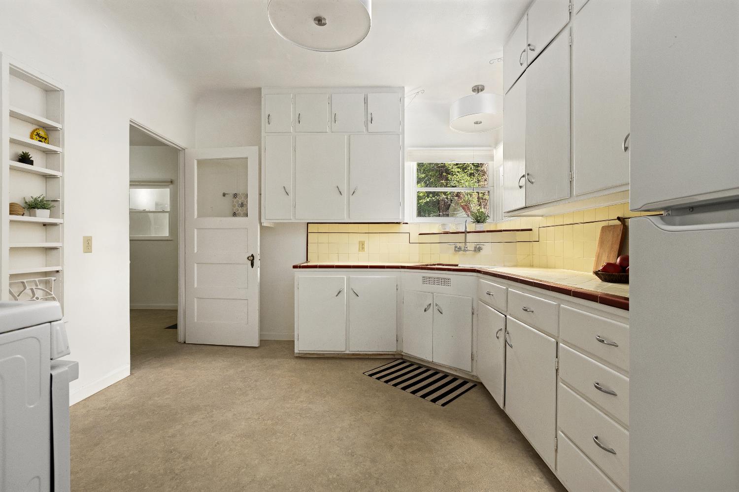 10984 Ridge Road Nevada City, CA 95959 - Photo 3 of 35