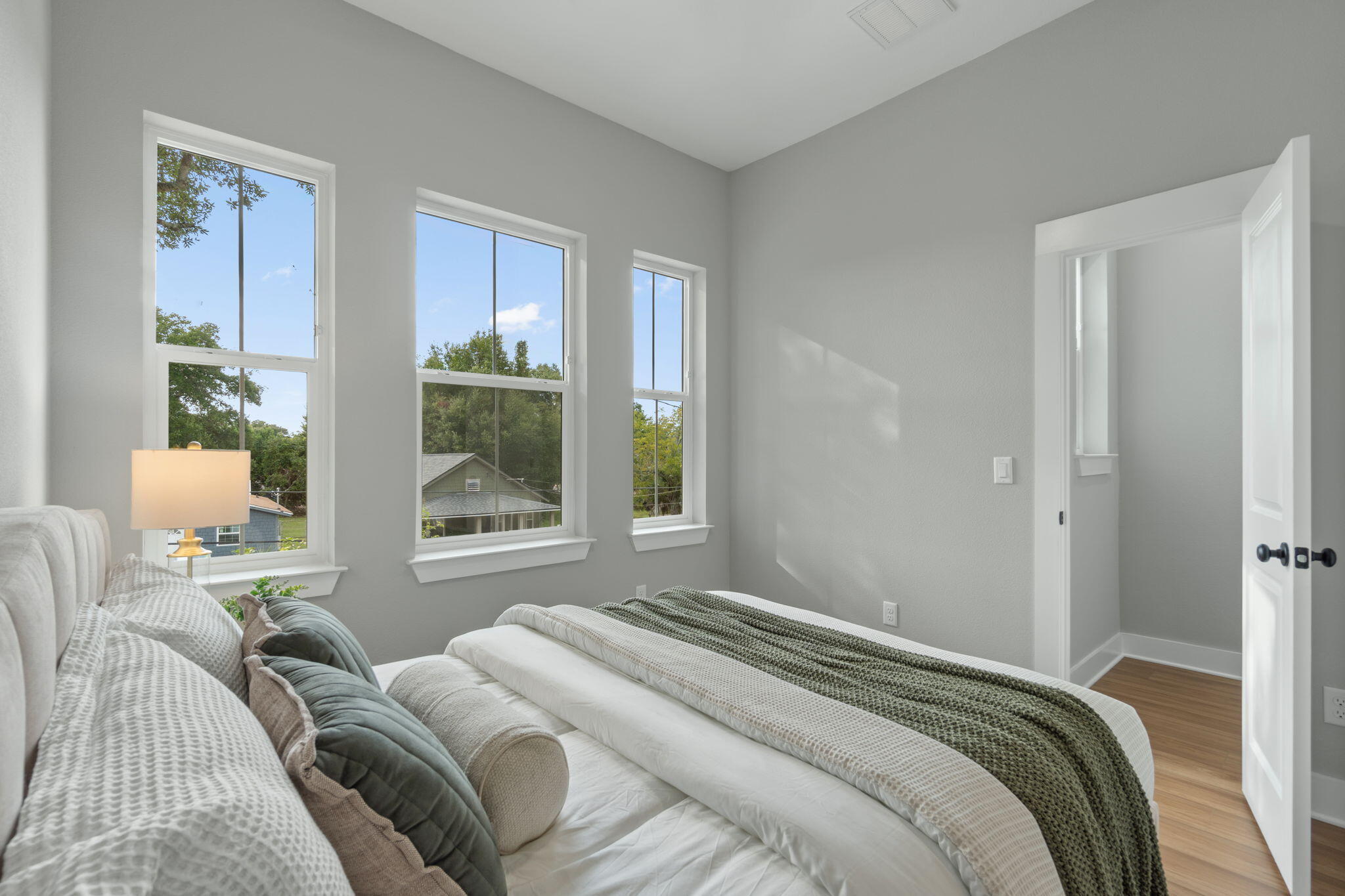 706 North F Street Pensacola, FL 32501 - Photo 41 of 43 40-web-or-mls-Final-5