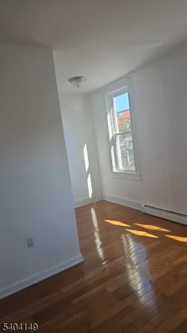 $2,700 | 549 Avenue A, Bayonne, NJ 07002