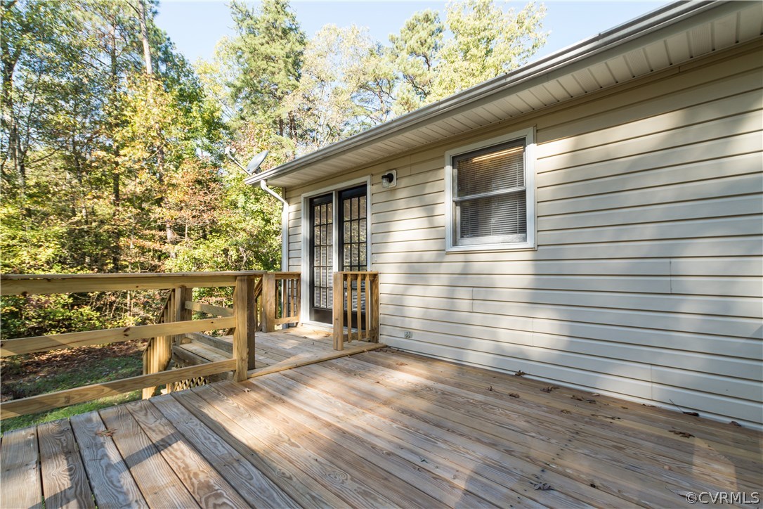 16500 Courtney Road Hanover, VA 23069 - Photo 23 of 24 Deck