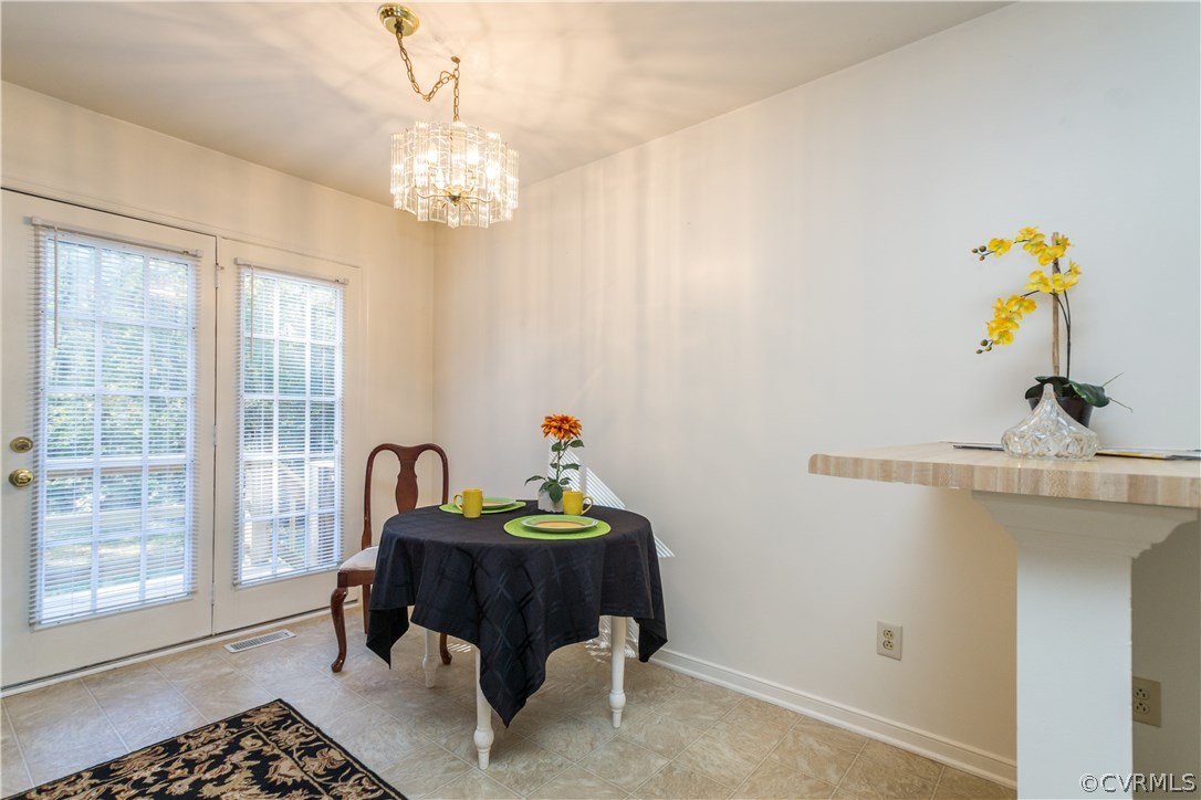 16500 Courtney Road Hanover, VA 23069 - Photo 6 of 24 Dining Room