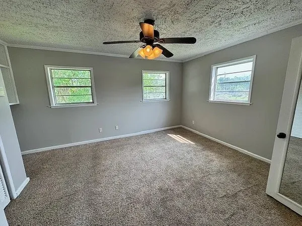 $2,300 | 203 North Lake Drive, Brunswick, GA 31525