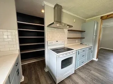 $2,300 | 203 North Lake Drive, Brunswick, GA 31525