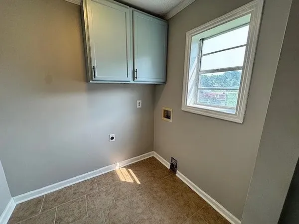 $2,300 | 203 North Lake Drive, Brunswick, GA 31525