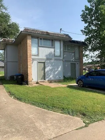 $1,200 | 6240 Wheaton Drive, Unit 6242, Fort Worth, TX 76133