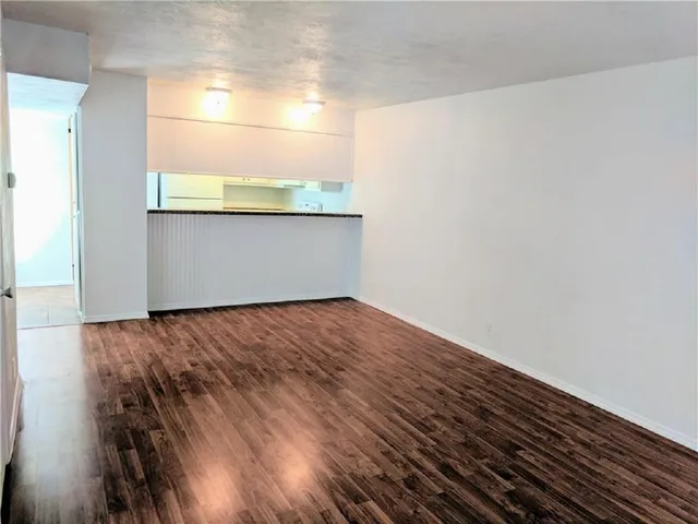 $1,200 | 6240 Wheaton Drive, Unit 6242, Fort Worth, TX 76133