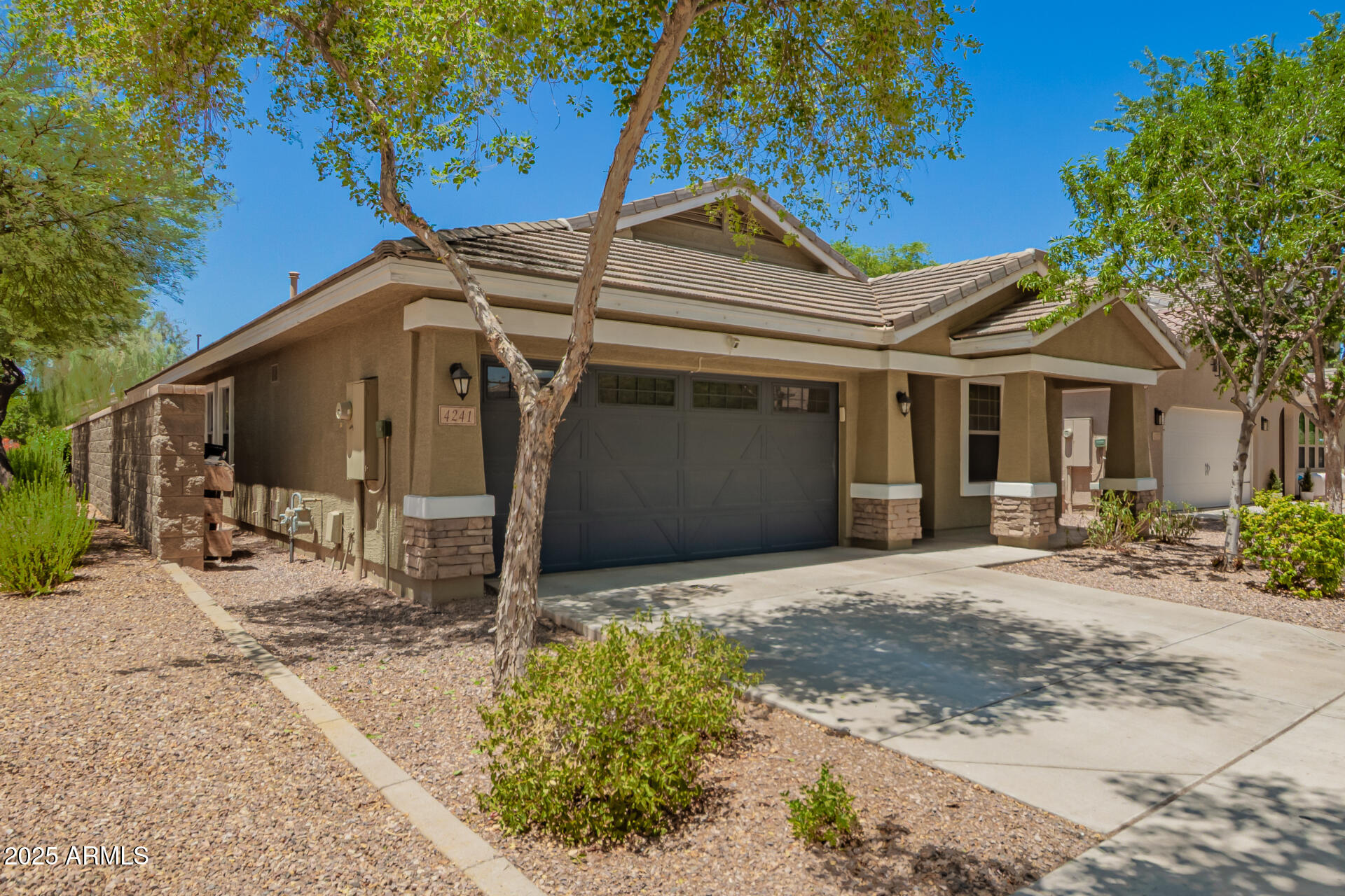 4241 East Bonanza Road Gilbert, AZ 85297 - Photo 4 of 33 04 - Bonanza