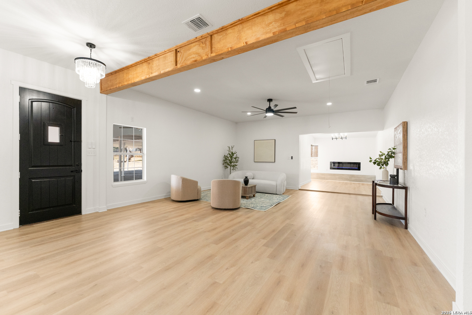 670 Quail Run Lytle, TX 78052 - Photo 4 of 30