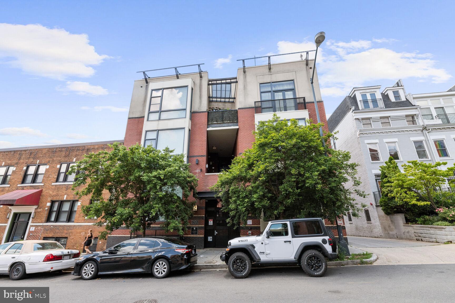 2426 Ontario Road Northwest, Unit 304 Washington, DC 20009 - Photo 2 of 43