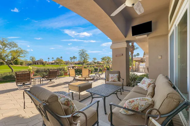 $1,950,000 | 396 Tomahawk Drive, Palm Desert, CA 92211