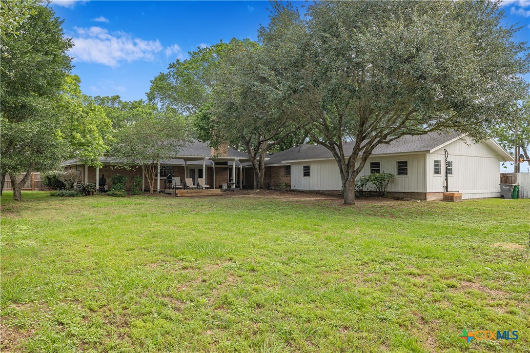 602 Bingham Road Victoria, TX 77904 - Photo 13 of 48