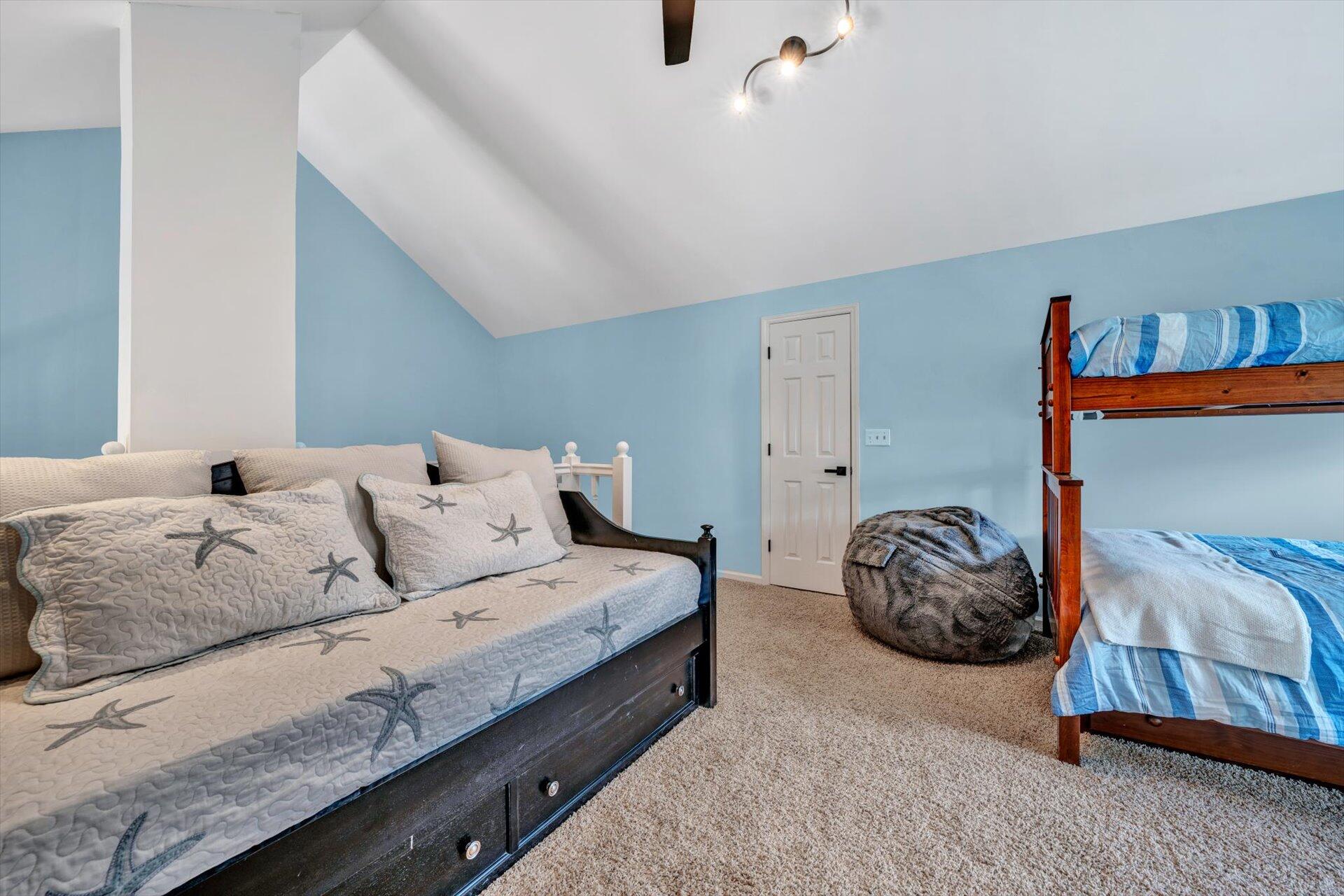 660 Monte Vista Road Union Hall, VA 24176 - Photo 29 of 35 29-072620230023