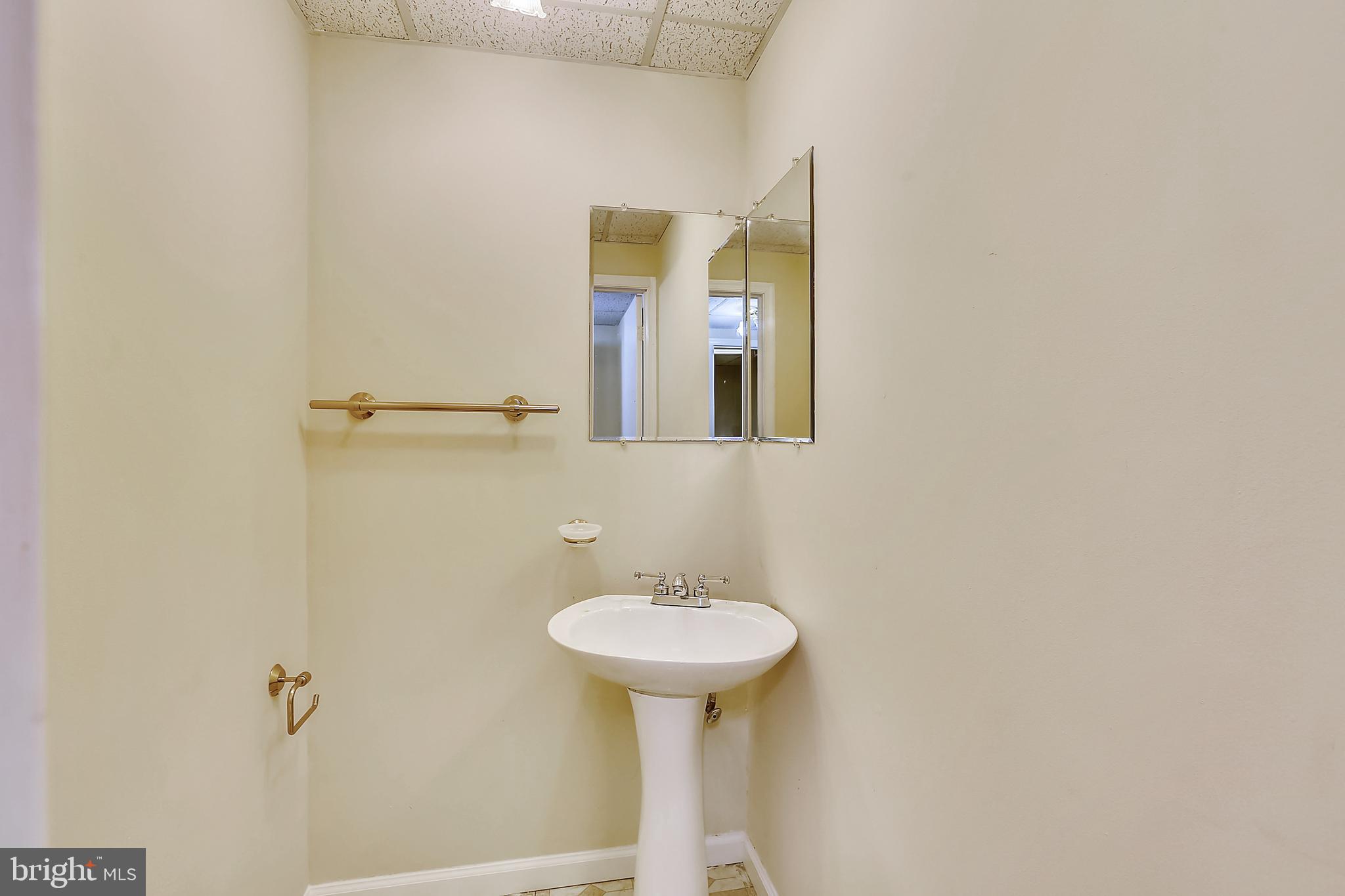 132 Sharpstead Lane Gaithersburg, MD 20878 - Photo 9 of 123