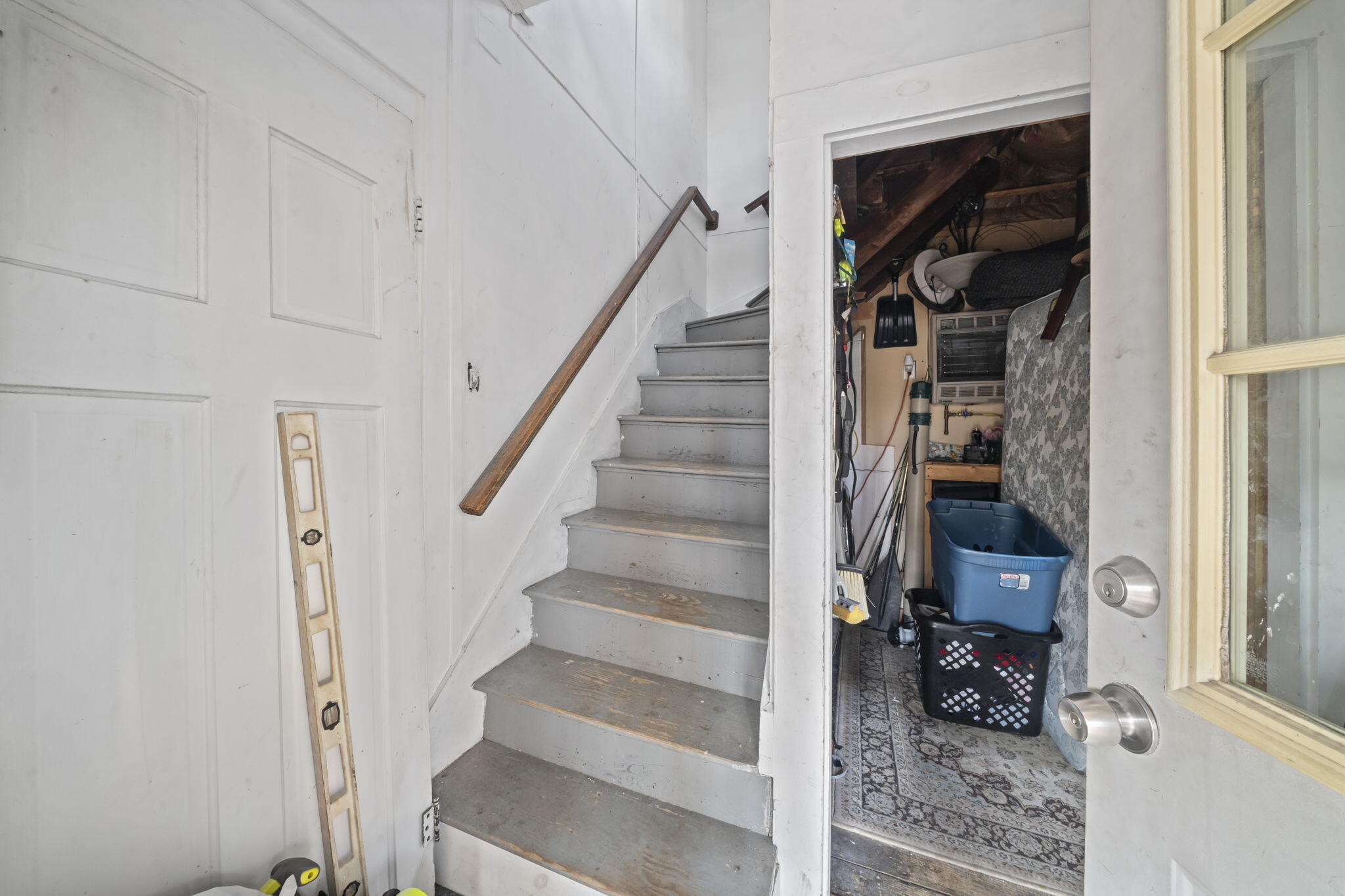 5 Cedar Court Augusta, ME 04330 - Photo 20 of 31 Stairway