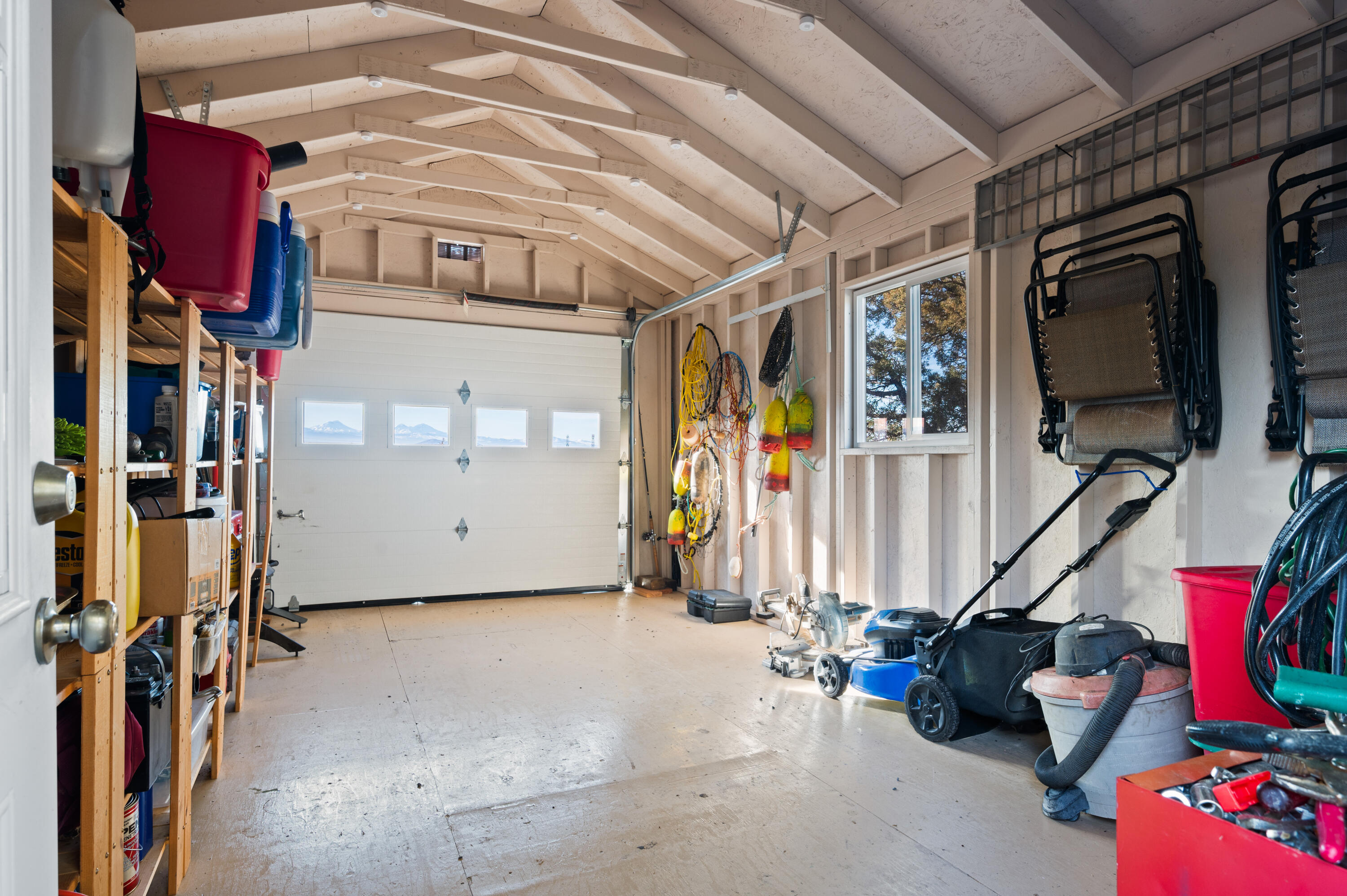 948 Big Sky Road Powell Butte, OR 97753 - Photo 40 of 66 Garage