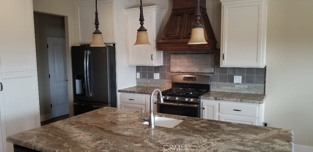 4870 5th Orland, CA 95963 - Photo 4 of 23 Back House Kitchen