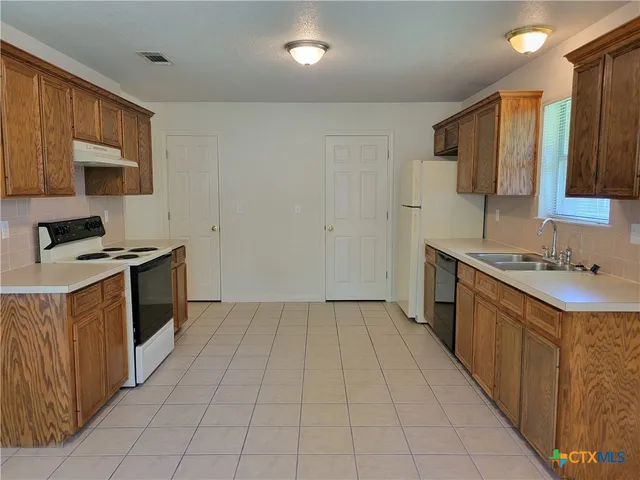 $1,695 | 305 Grizzly Trail, Harker Heights, TX 76548