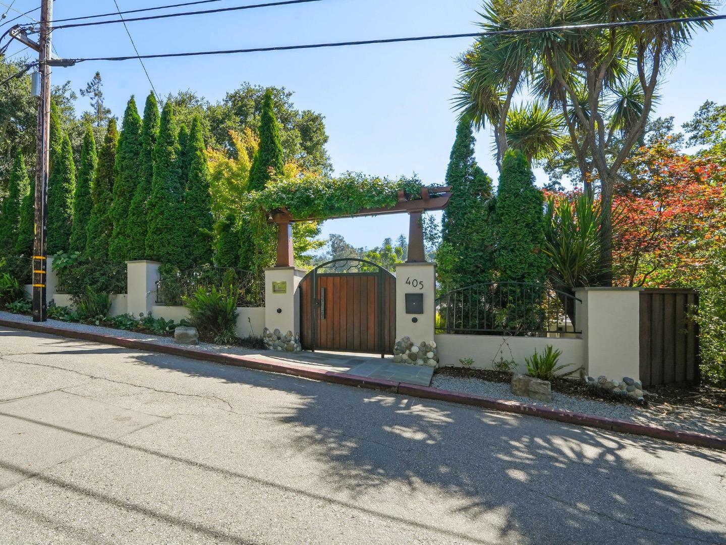 405 Glendale Road San Mateo, CA 94402 - Photo 12 of 81