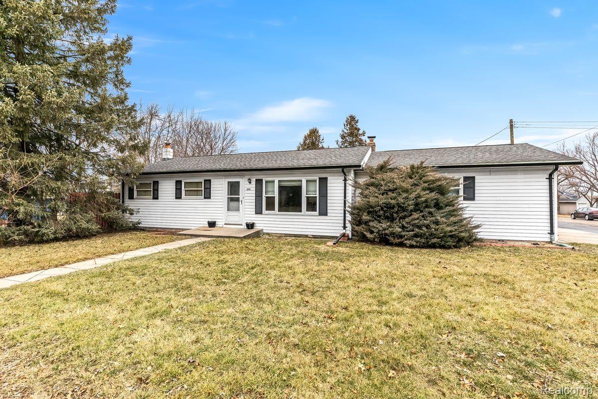 258 Heights Road Lake Orion, MI 48362 - Photo 39 of 41 Gallery Image 39
